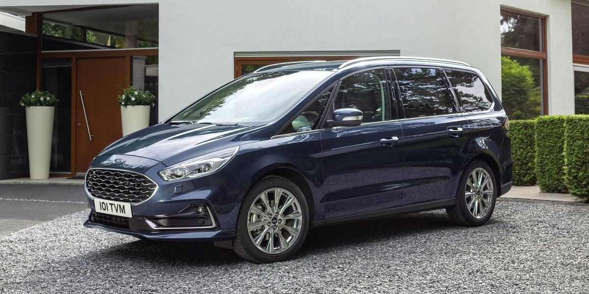 A Ford S-MAX parked on a gravel driveway