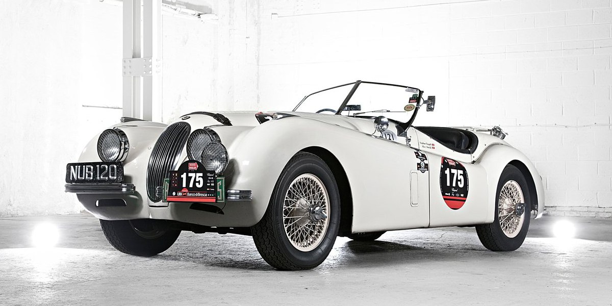 A white Jaguar XK120
