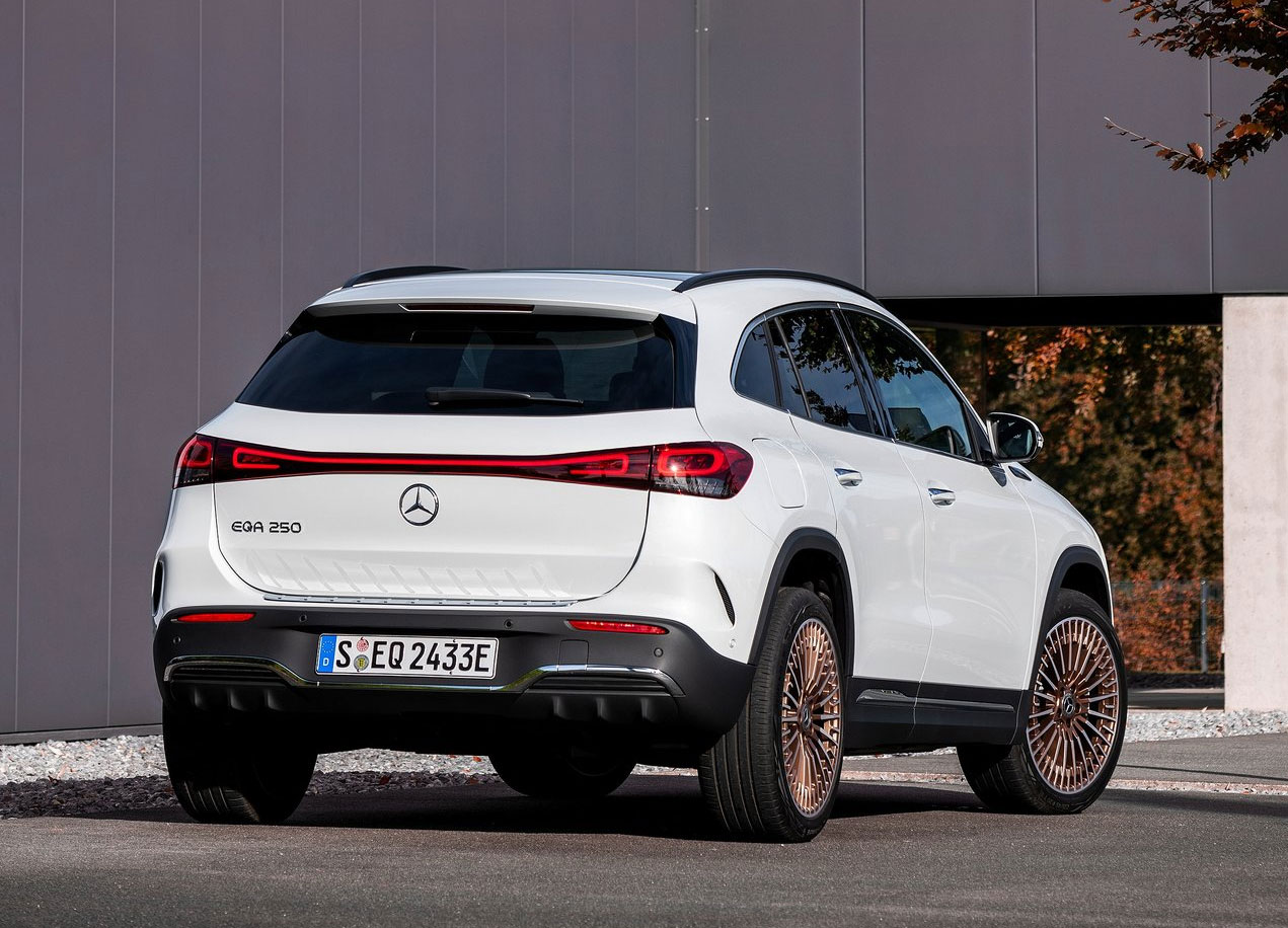 Rear view of the Mercedes-Benz EQA
