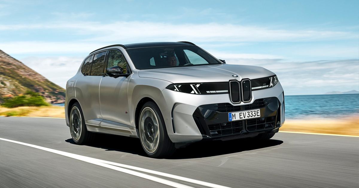 Front angle of the BMW X5 M60e