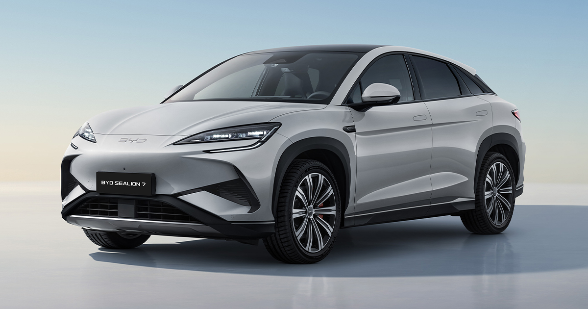 Front angle of the BYD Sealion 7 SUV