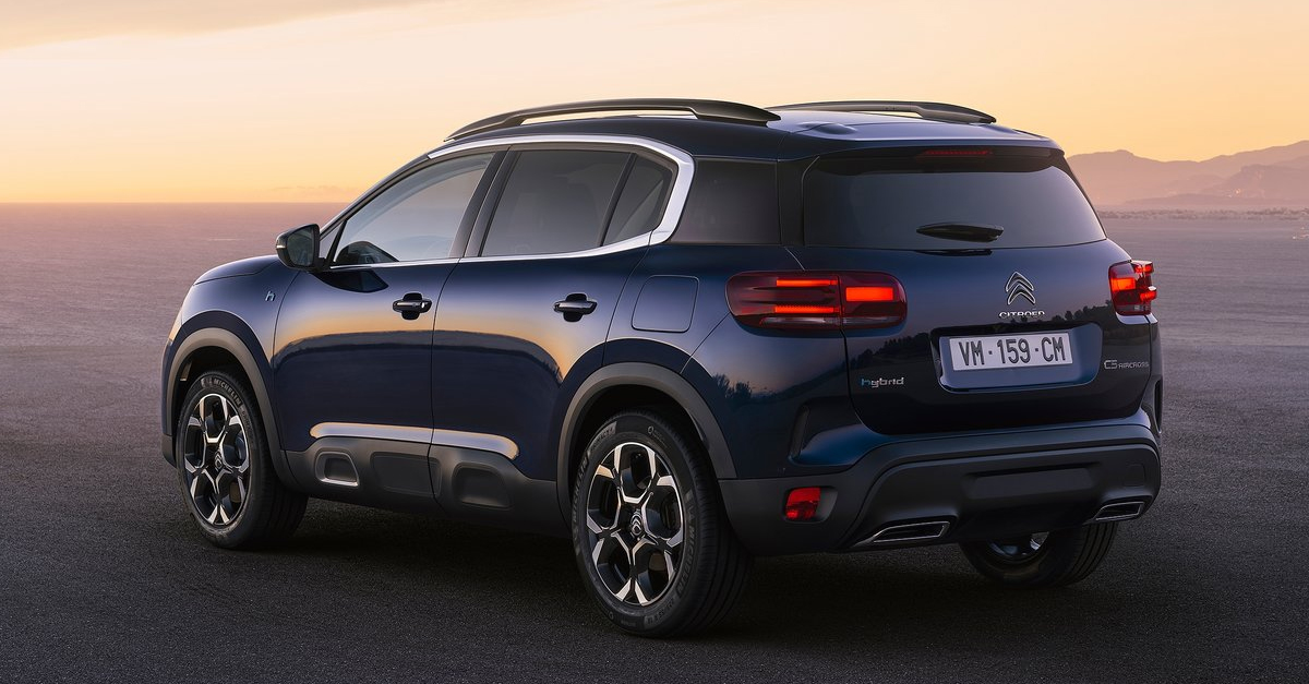 Rear view of a Citroen C5 Aircross