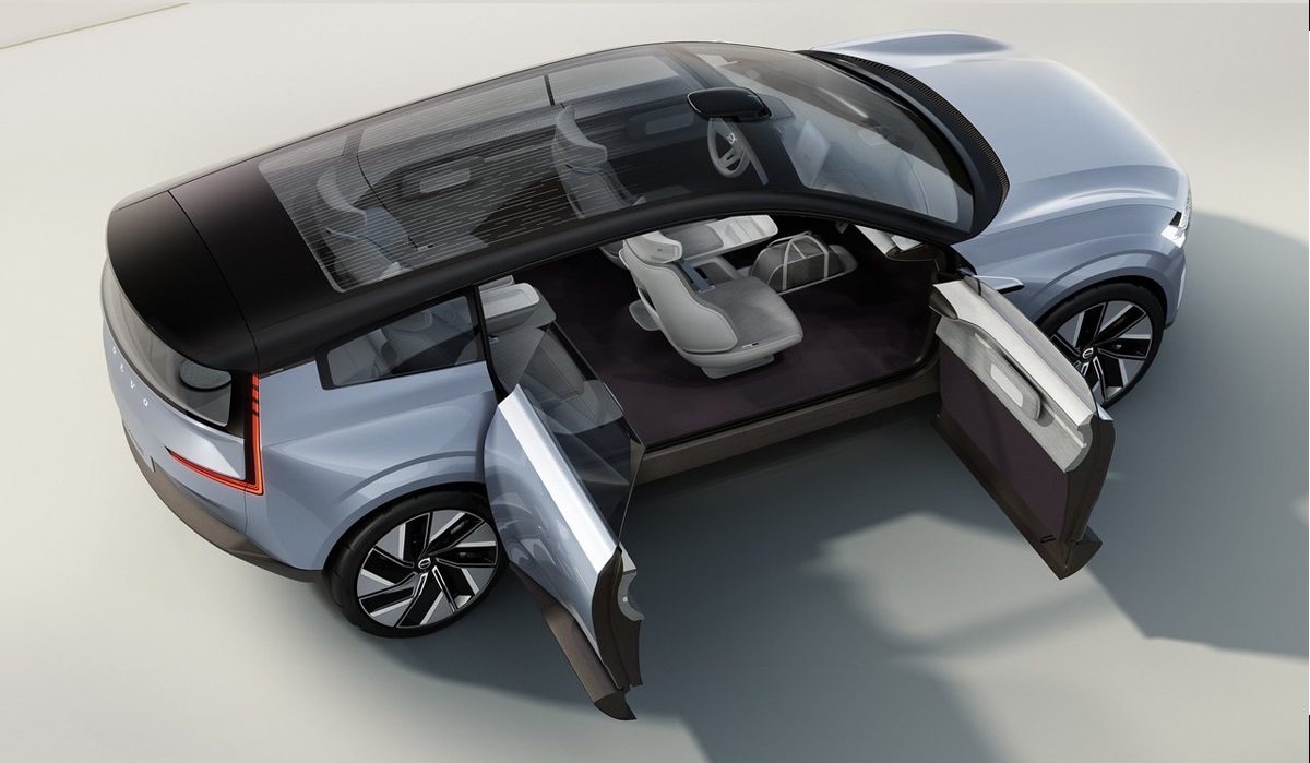Side view of the Volvo Concept Recharge with the doors open on one side