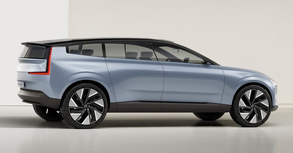 View of the side of the Volvo Concept Recharge