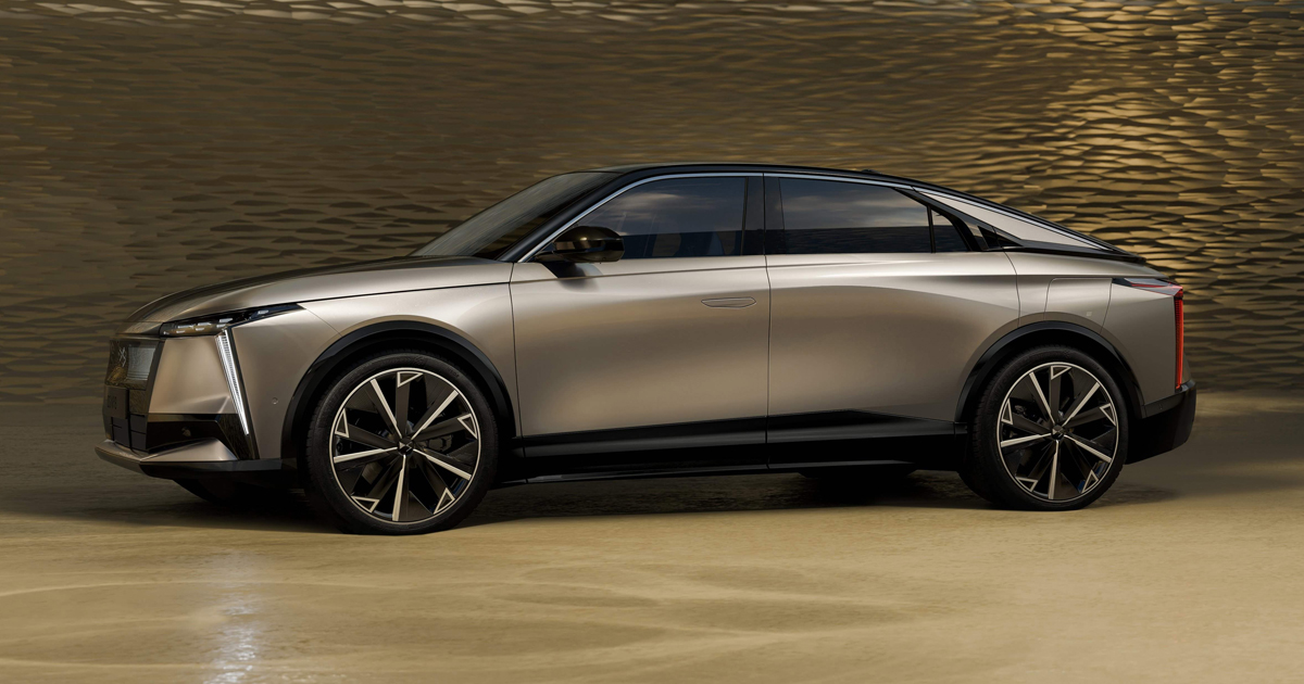 Side angle of the DS No8 EV