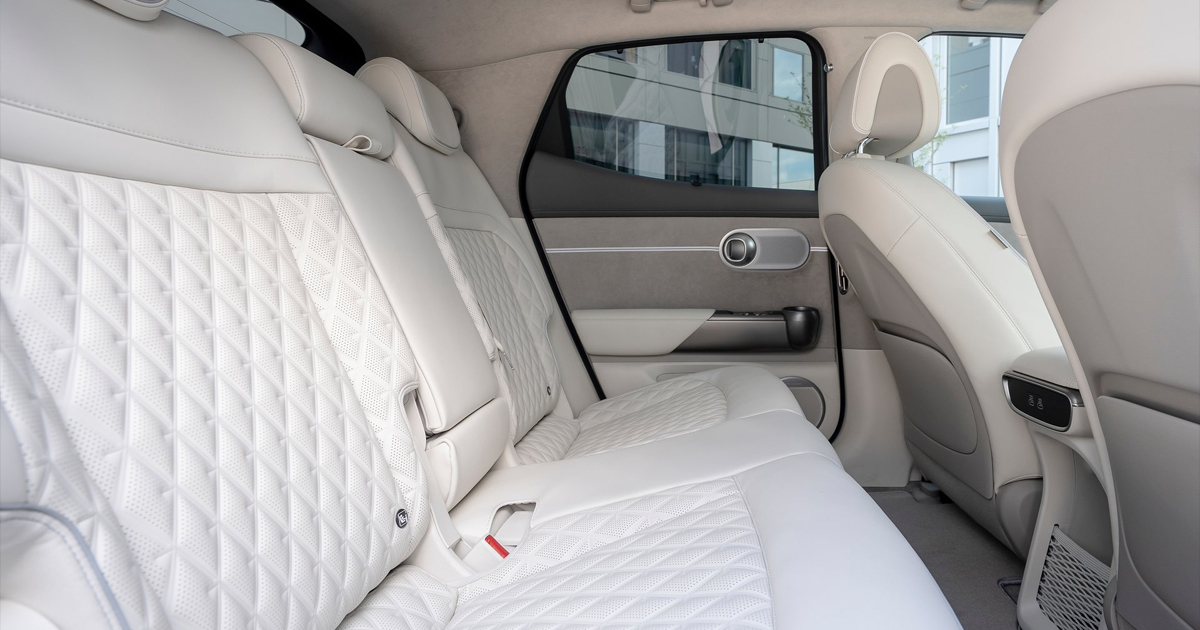 White rear seats in the Genesis GV60