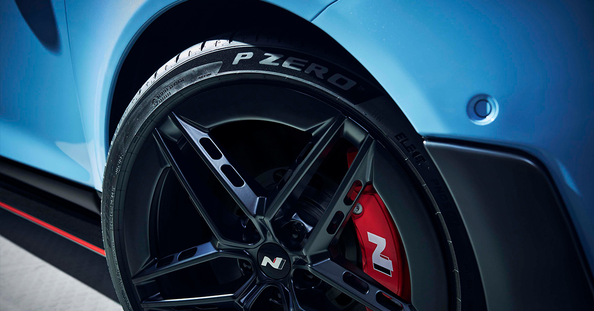 Red brake caliper on the Hyundai IONIQ 6 N