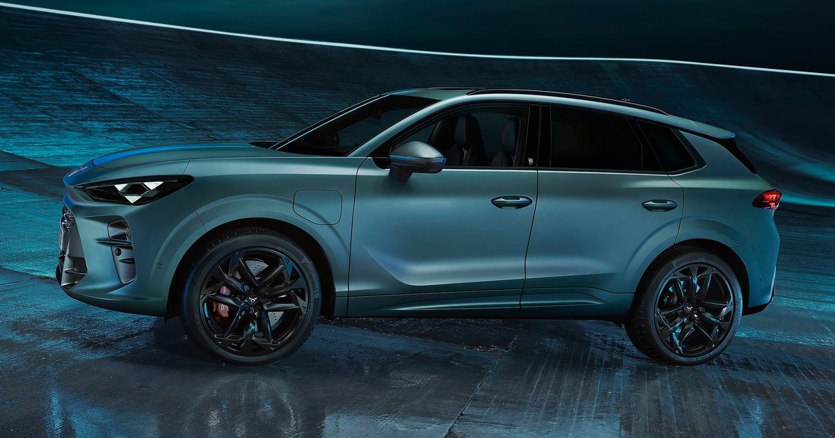 Cupra Terramar side angle