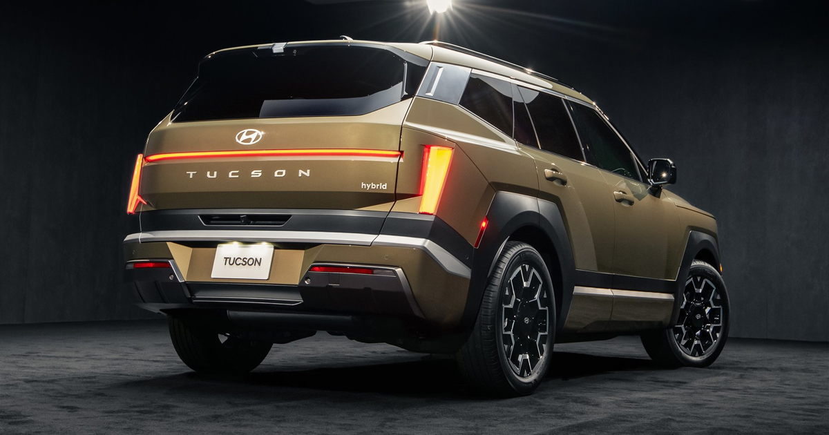 Rear angle of the 2027 Hyundai Tucson SUV