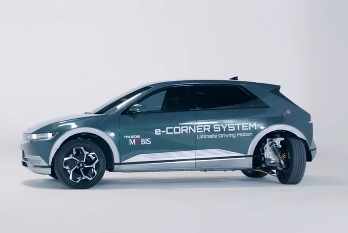 Hyundai’s e-Corner tech can turn wheels 90 degrees