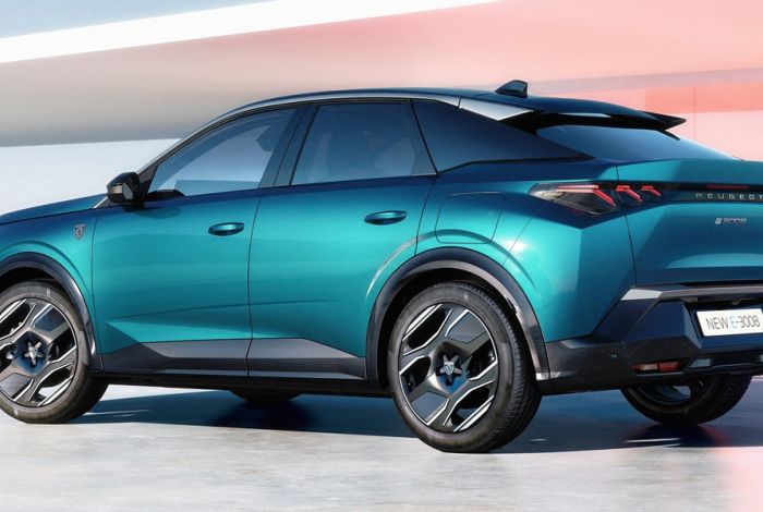 New Peugeot E-3008