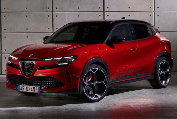 Alfa Romeo Junior Is Brand’s First Electric Car
