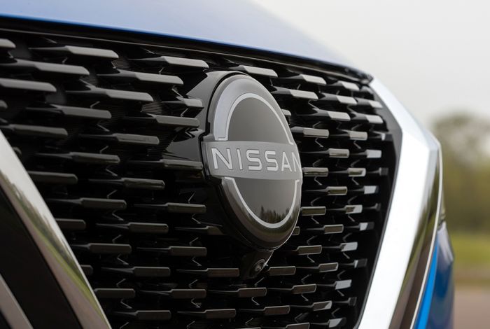 Why are new car logos getting simpler?