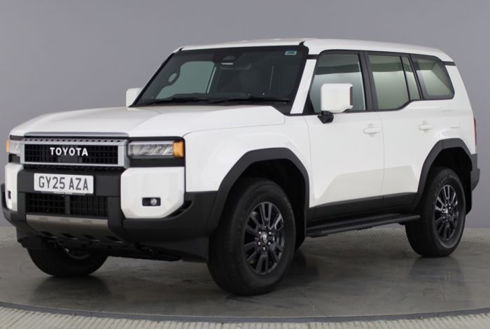 Toyota Land Cruiser Commercial 2025: The Ultimate Off-Road Van?